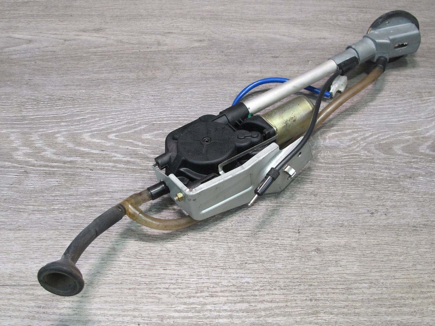 90-96 Nissan Z32 300ZX 2+0 Rear Power Electric Antenna Motor Assembly OEM