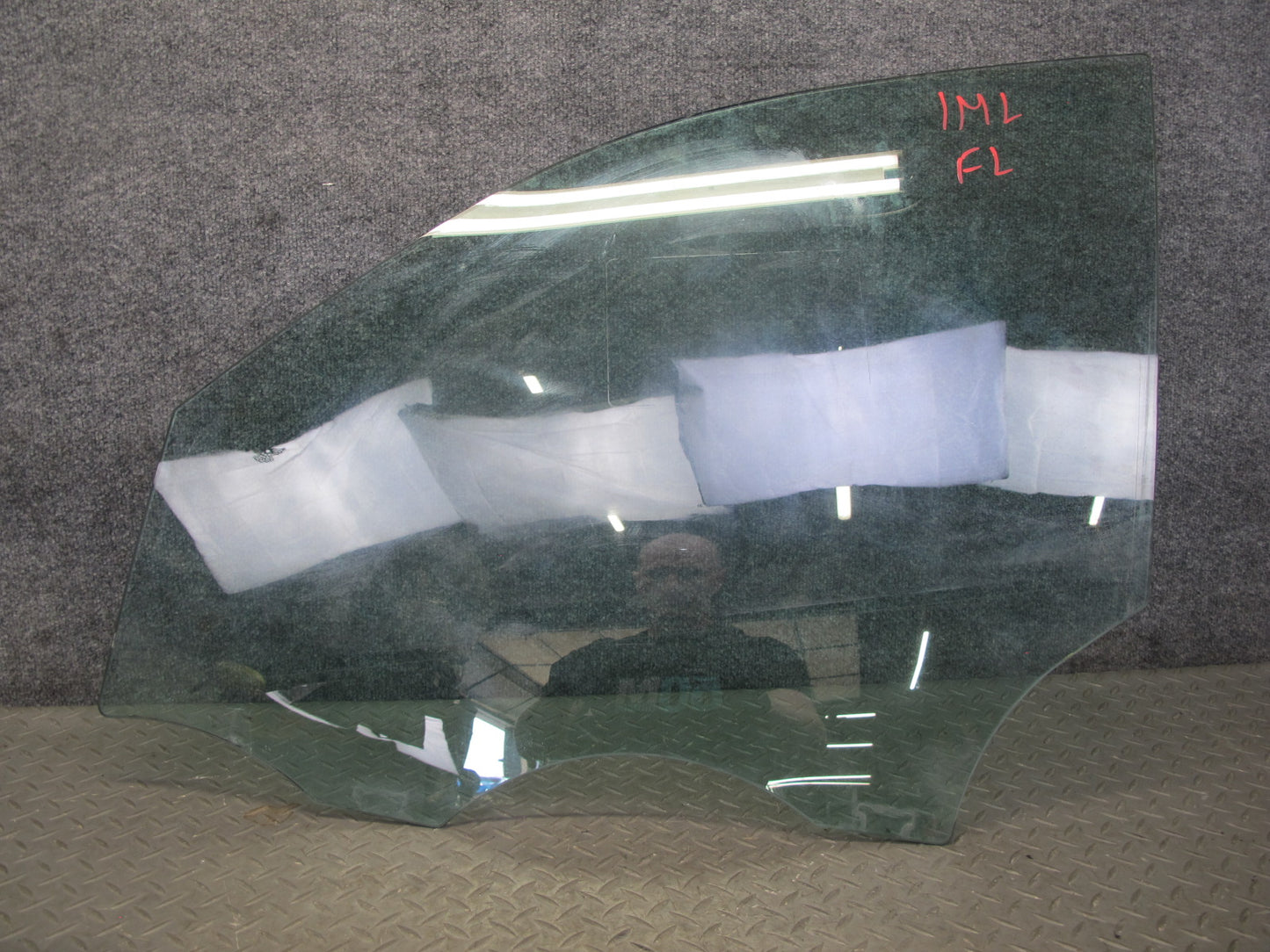 12-18 Mercedes W166 GLE Ml-class Front Left Driver Door Glass Window OEM