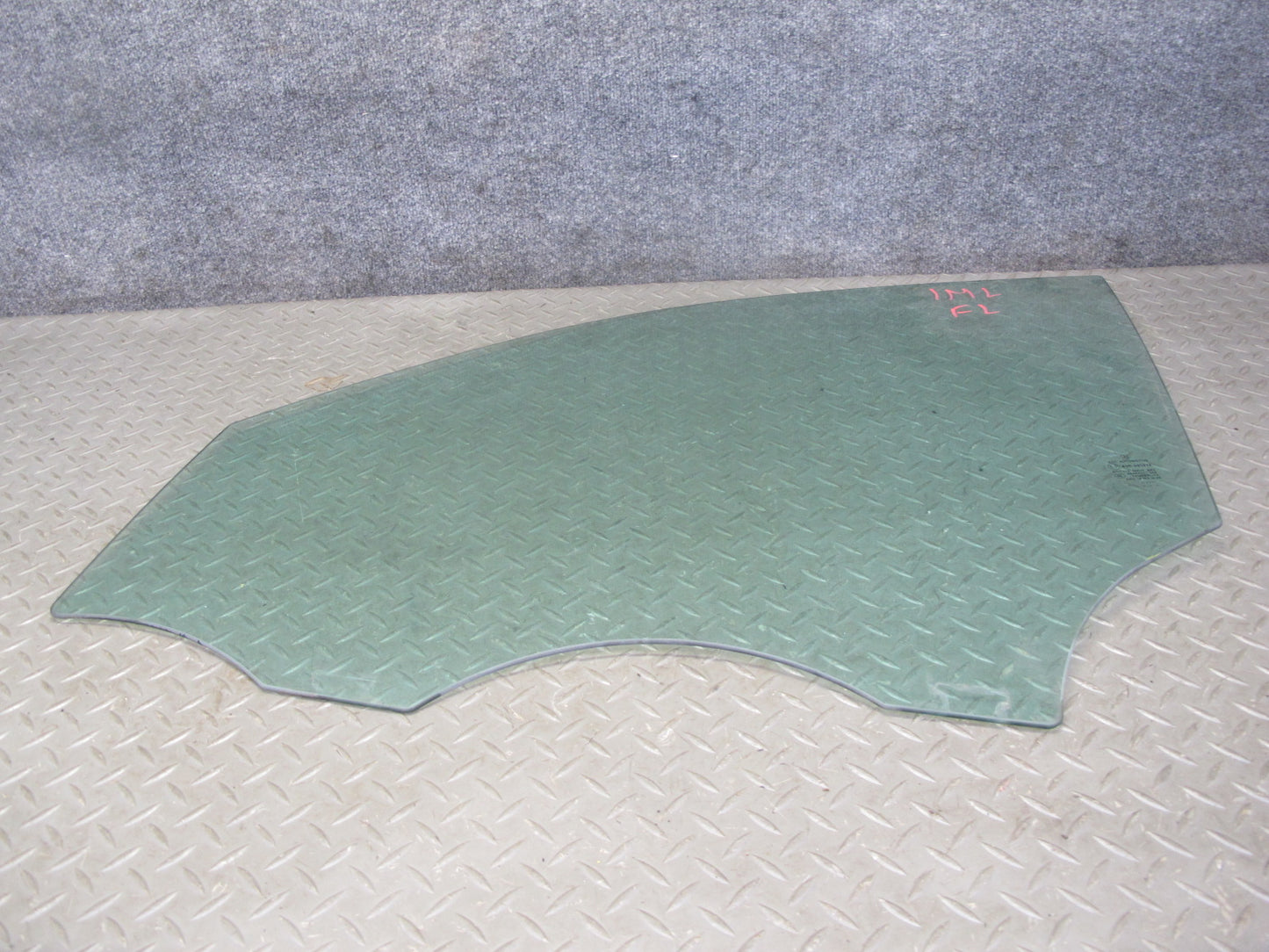 12-18 Mercedes W166 GLE Ml-class Front Left Driver Door Glass Window OEM