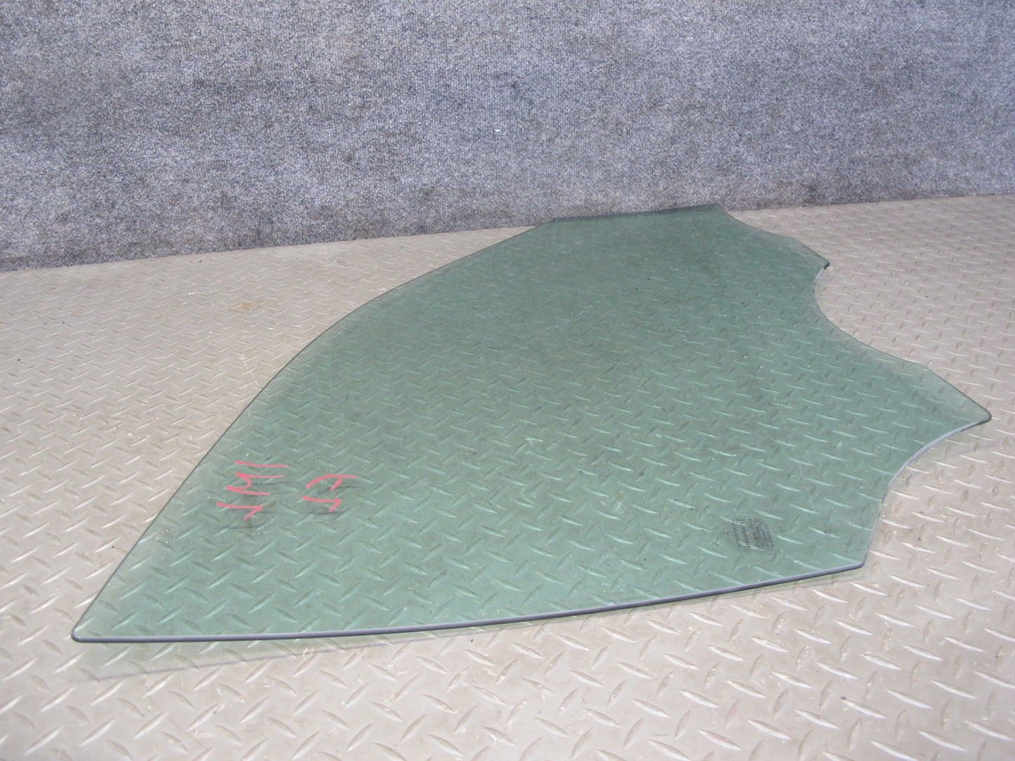 12-18 Mercedes W166 GLE Ml-class Front Left Driver Door Glass Window OEM