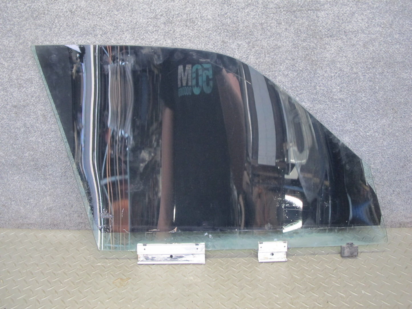 89-95 BMW E34 5-SERIES Front Left Driver Door Glass Window OEM