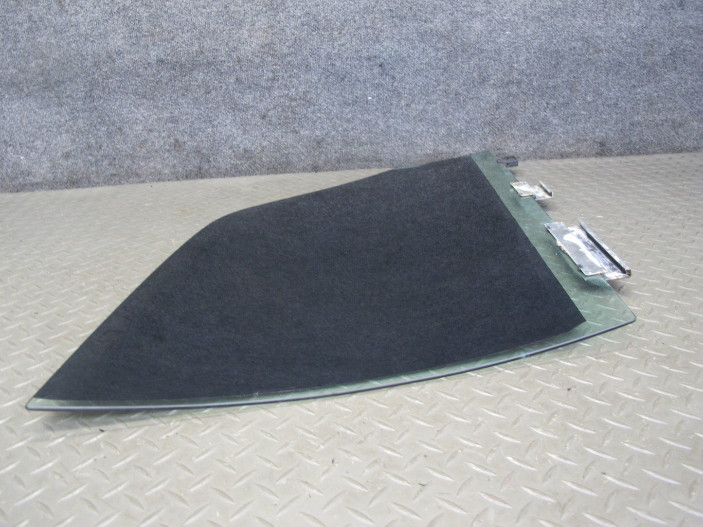 89-95 BMW E34 5-SERIES Front Left Driver Door Glass Window OEM