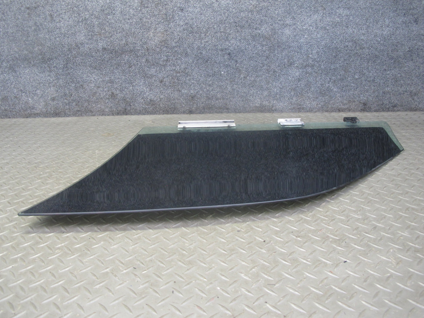 89-95 BMW E34 5-SERIES Front Right Passenger Door Glass Window OEM