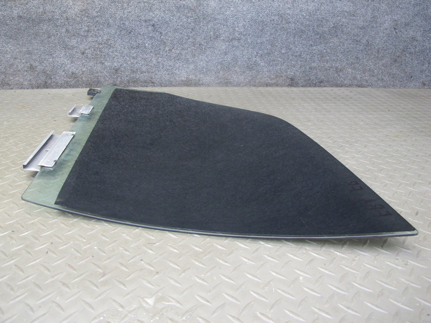 89-95 BMW E34 5-SERIES Front Right Passenger Door Glass Window OEM