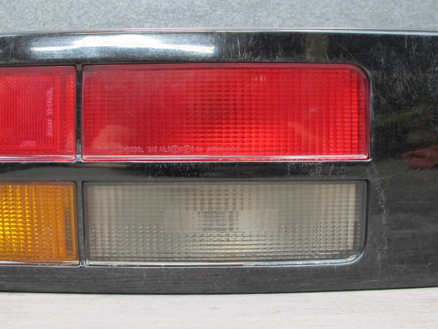 86-88 Mazda RX7 FC3S Coupe Rear Left & Right Tail Light Lamp w License Plate OEM