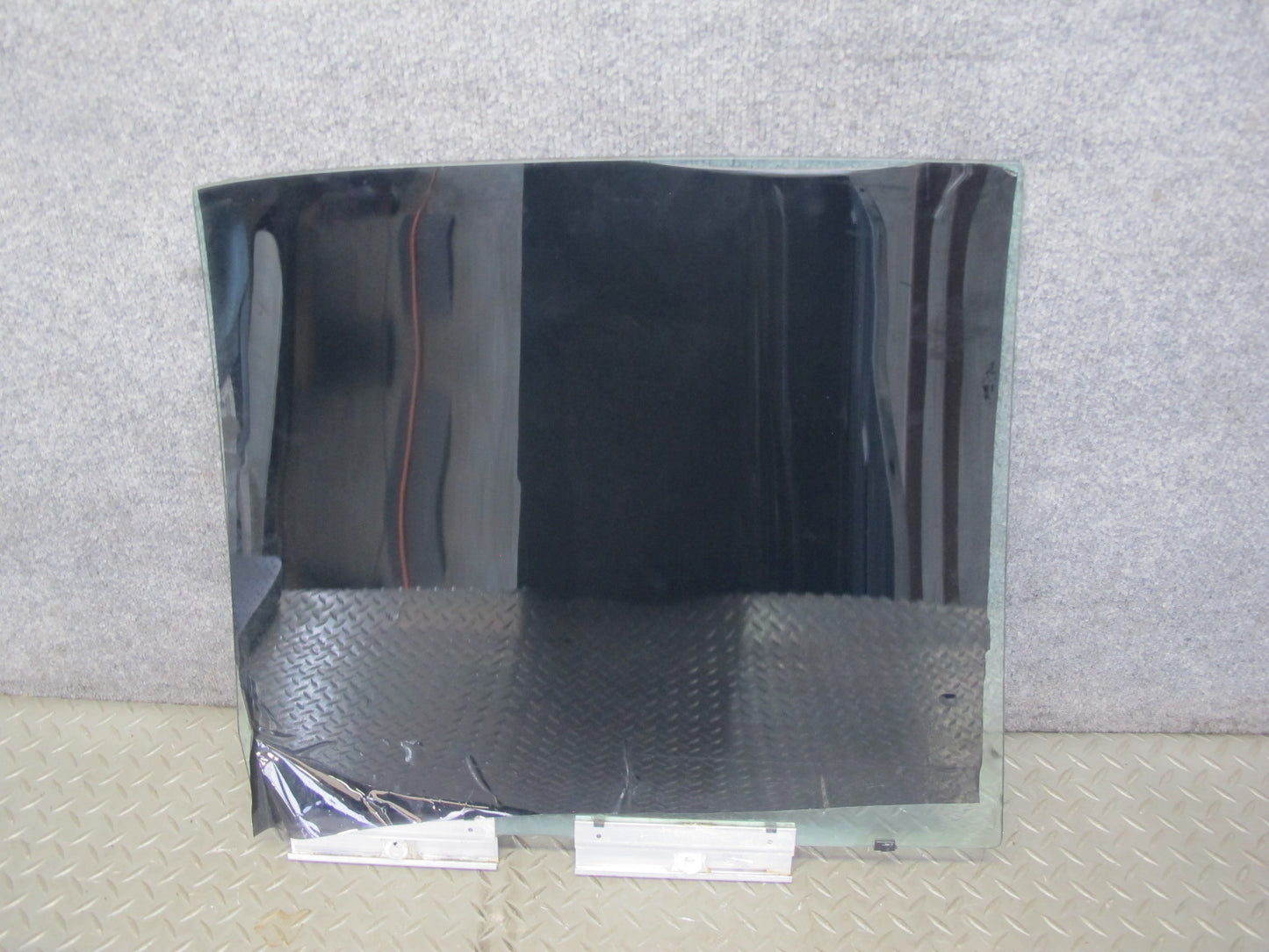 89-95 BMW E34 5-SERIES Sedan Rear Left Door Window Glass OEM