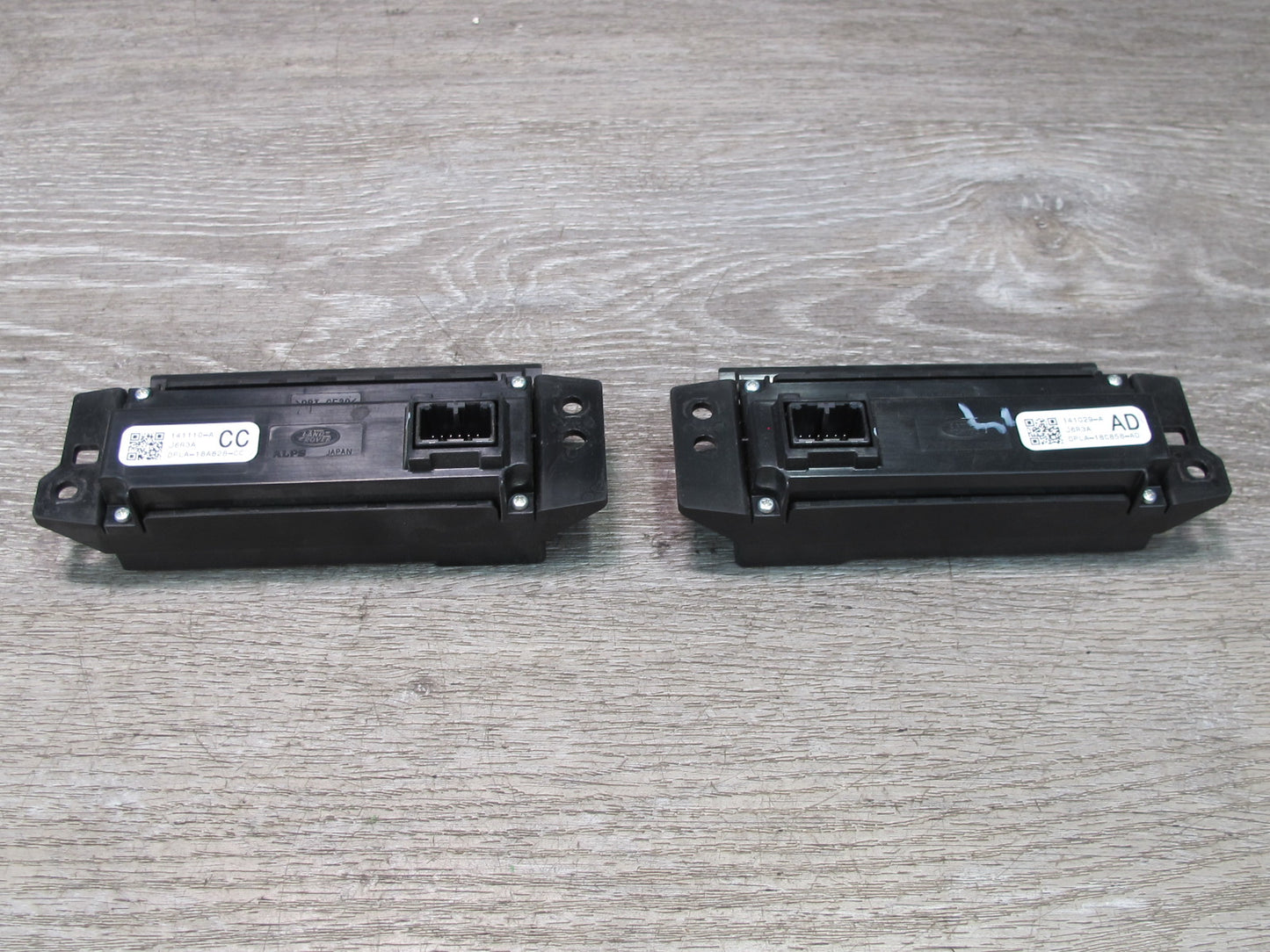 2014-2015 Land Range Rover L405 Dash Left & Right Touchscreen Set of 2