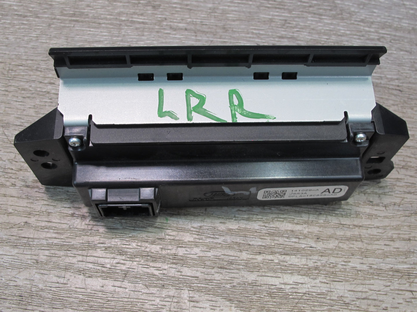 2014-2015 Land Range Rover L405 Dash Left & Right Touchscreen Set of 2