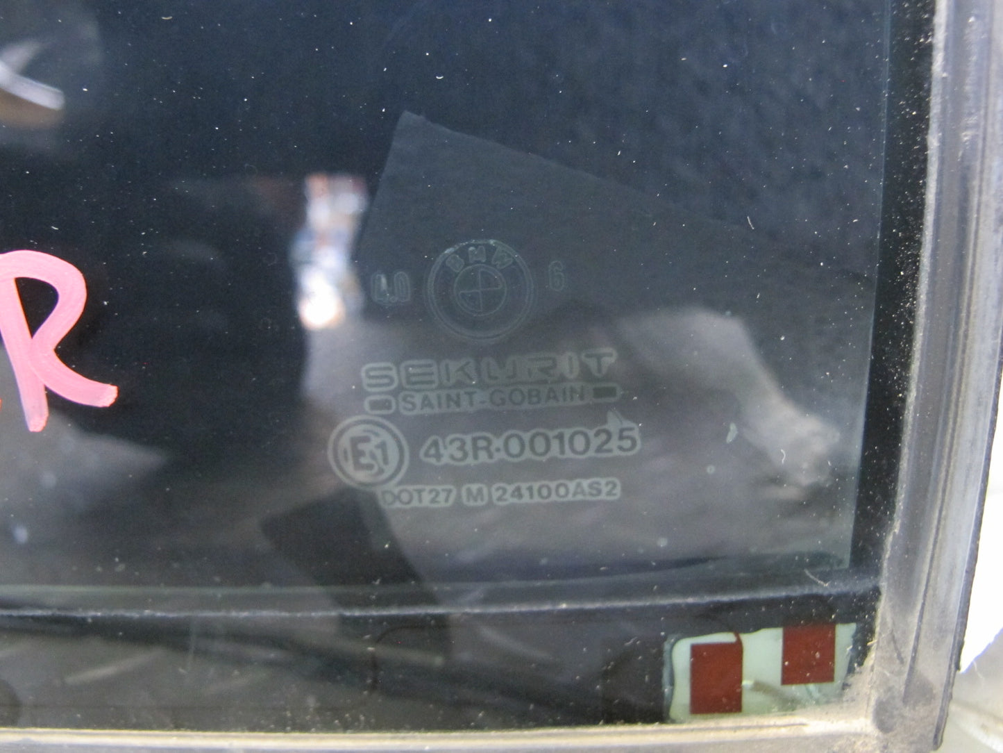 89-95 BMW E34 5-SERIES Sedan Rear Right Quarter Window Glass OEM