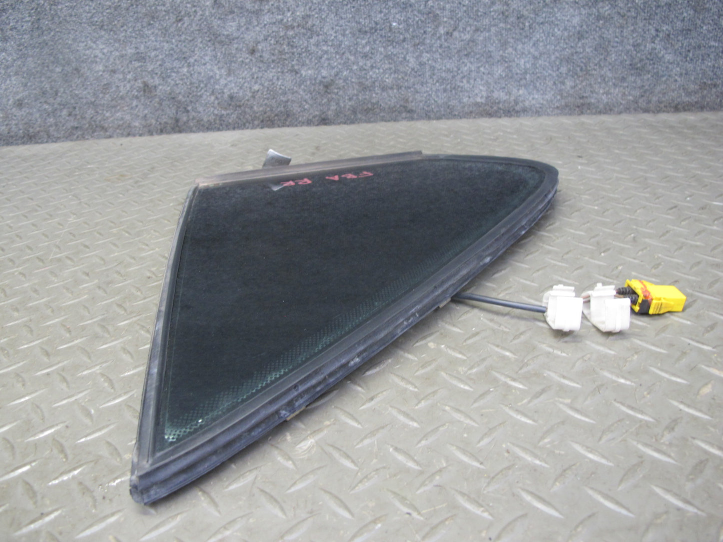 89-95 BMW E34 5-SERIES Sedan Rear Right Quarter Window Glass OEM