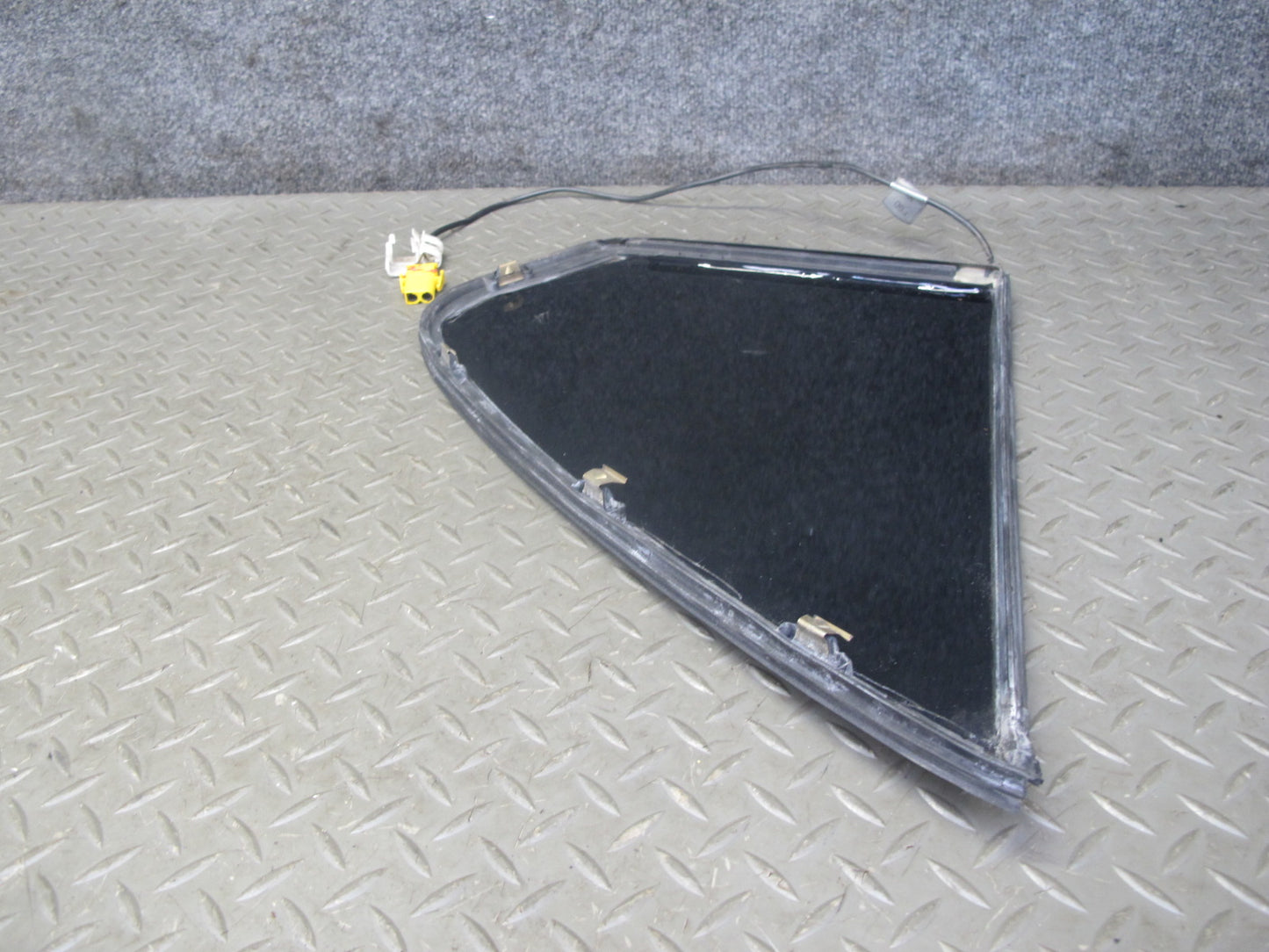 89-95 BMW E34 5-SERIES Sedan Rear Right Quarter Window Glass OEM