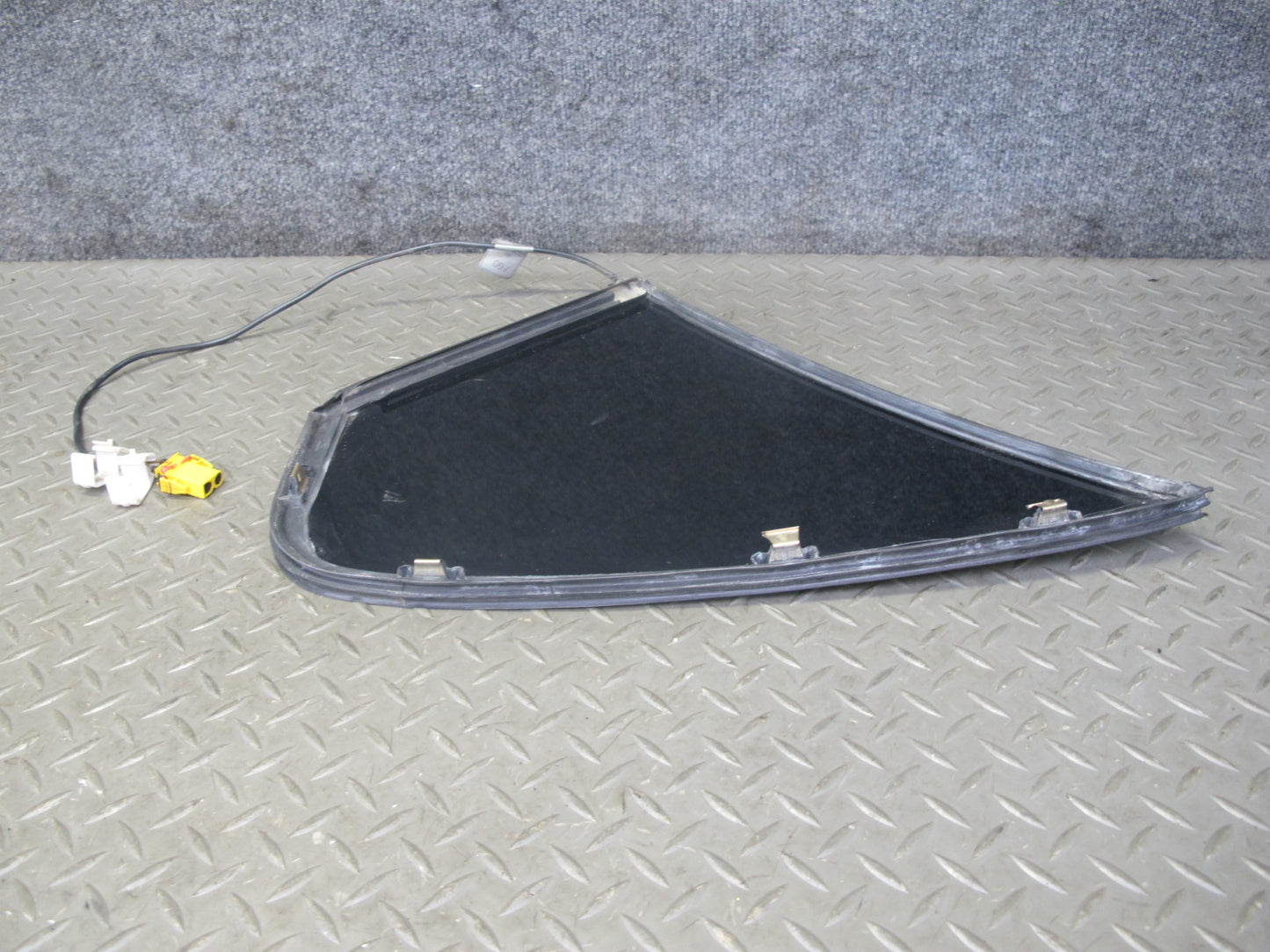 89-95 BMW E34 5-SERIES Sedan Rear Right Quarter Window Glass OEM