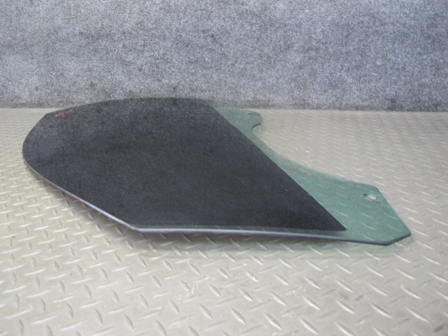 2008-2014 BMW E71 E72 X6 Front Left Driver Door Glass Window