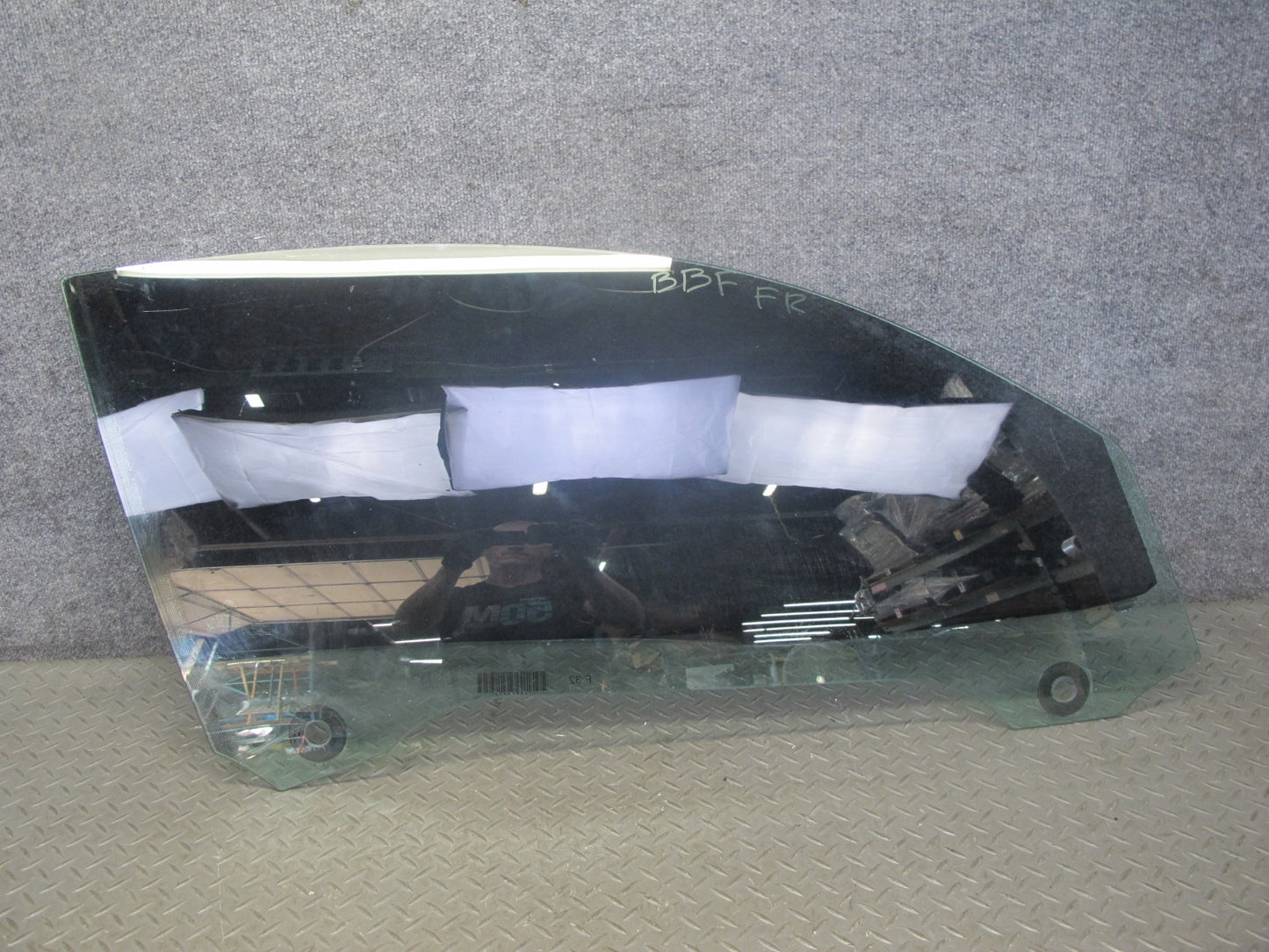 2015-2020 BMW F82 M4 Coupe Right Passenger Door Glass Window