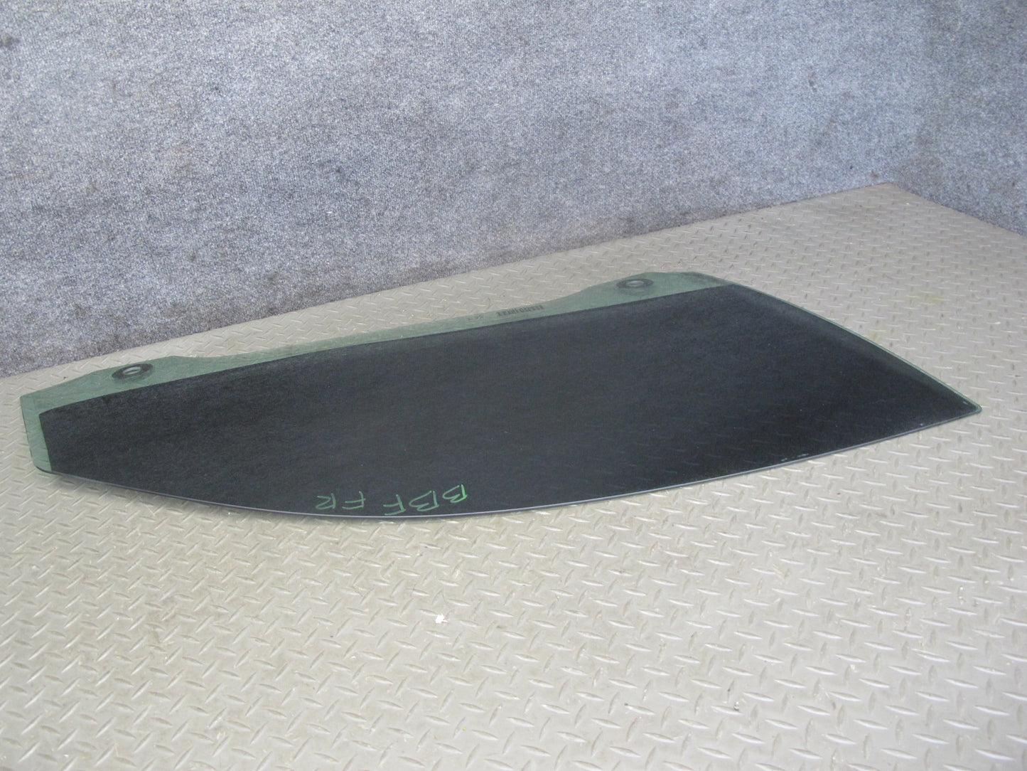 2015-2020 BMW F82 M4 Coupe Right Passenger Door Glass Window
