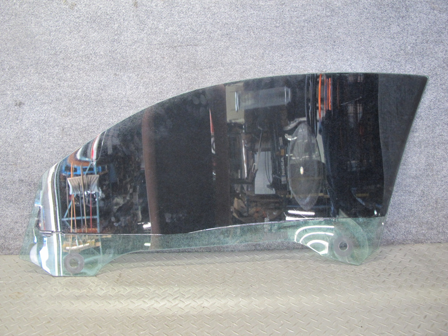 2015-2020 BMW F82 M4 Coupe Right Passenger Door Glass Window
