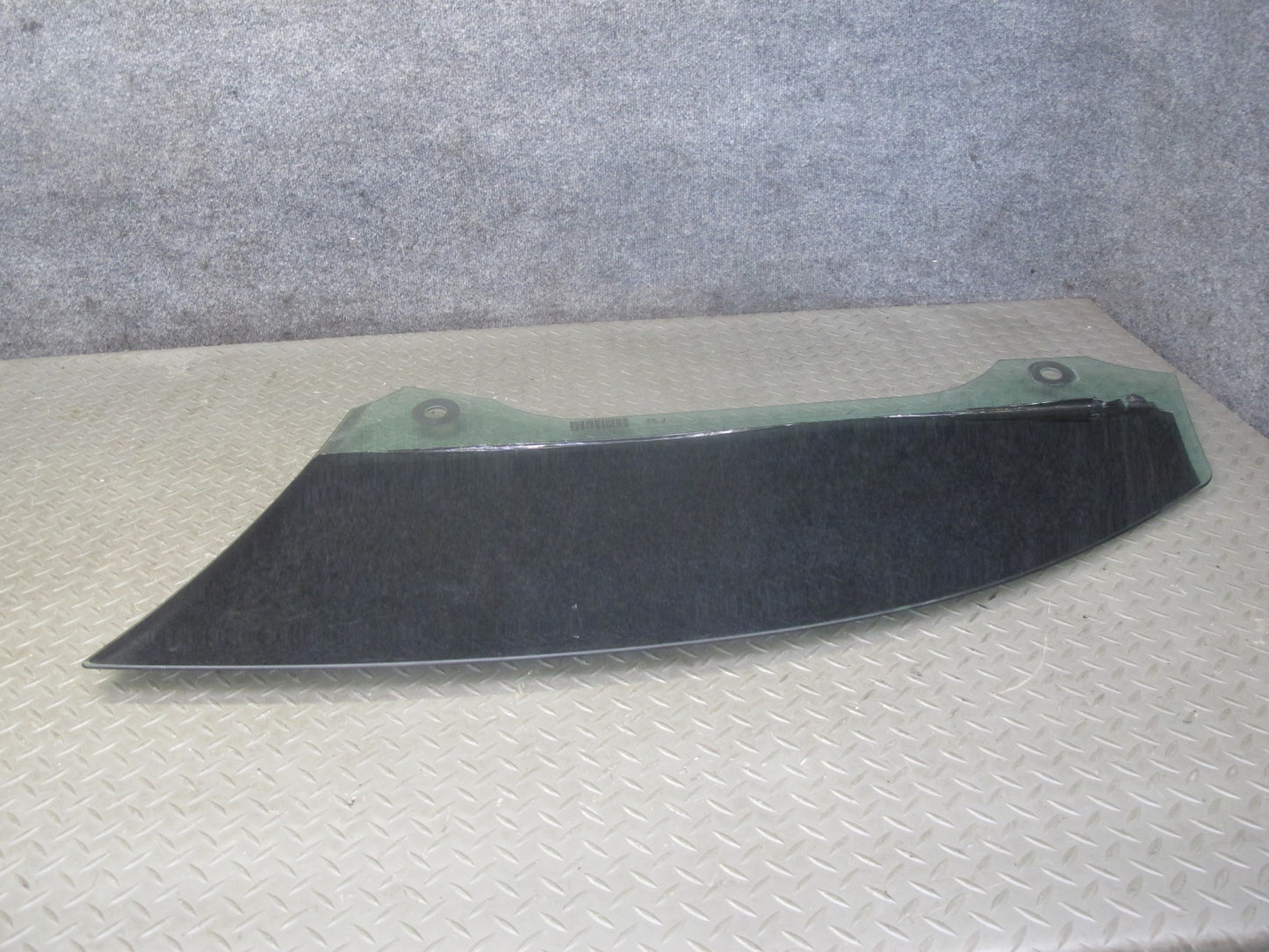 2015-2020 BMW F82 M4 Coupe Right Passenger Door Glass Window