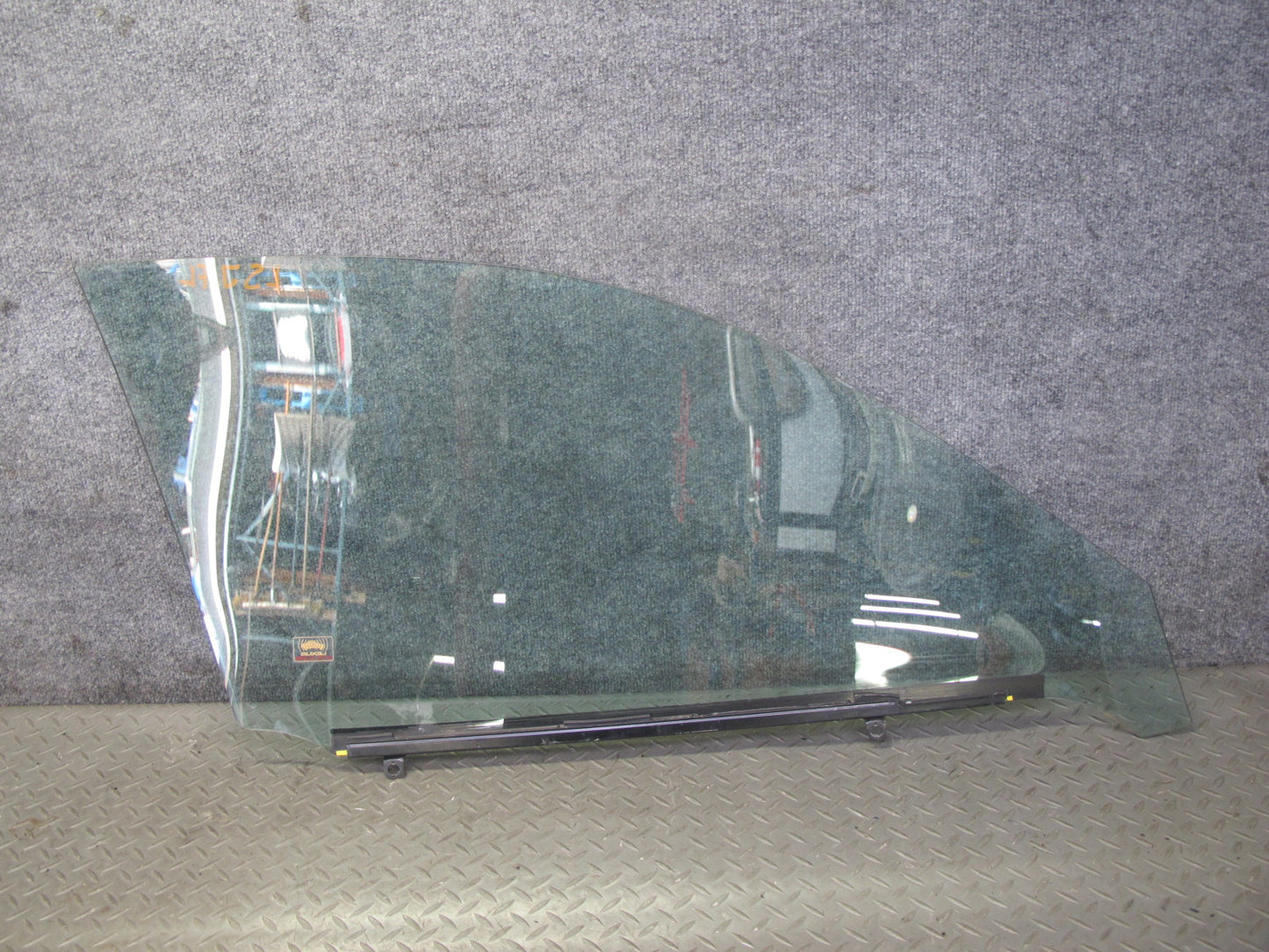 07-17 Lexus UVF46 LS460 LS600h Front Left Driver Door Glass Window OEM