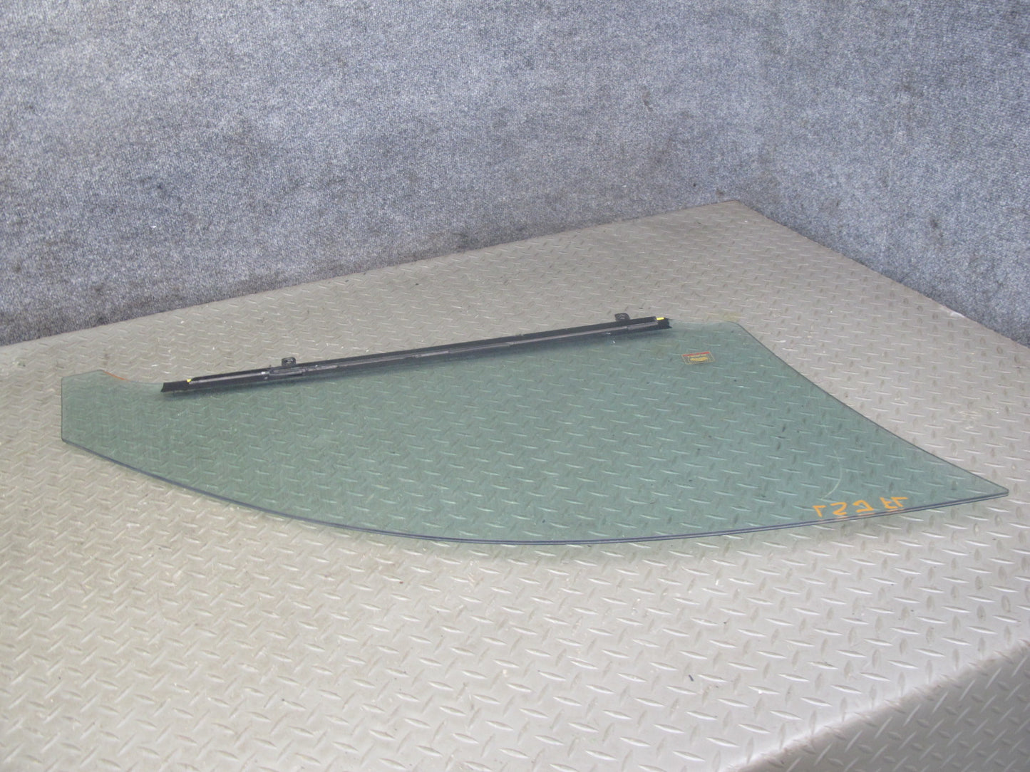 07-17 Lexus UVF46 LS460 LS600h Front Left Driver Door Glass Window OEM