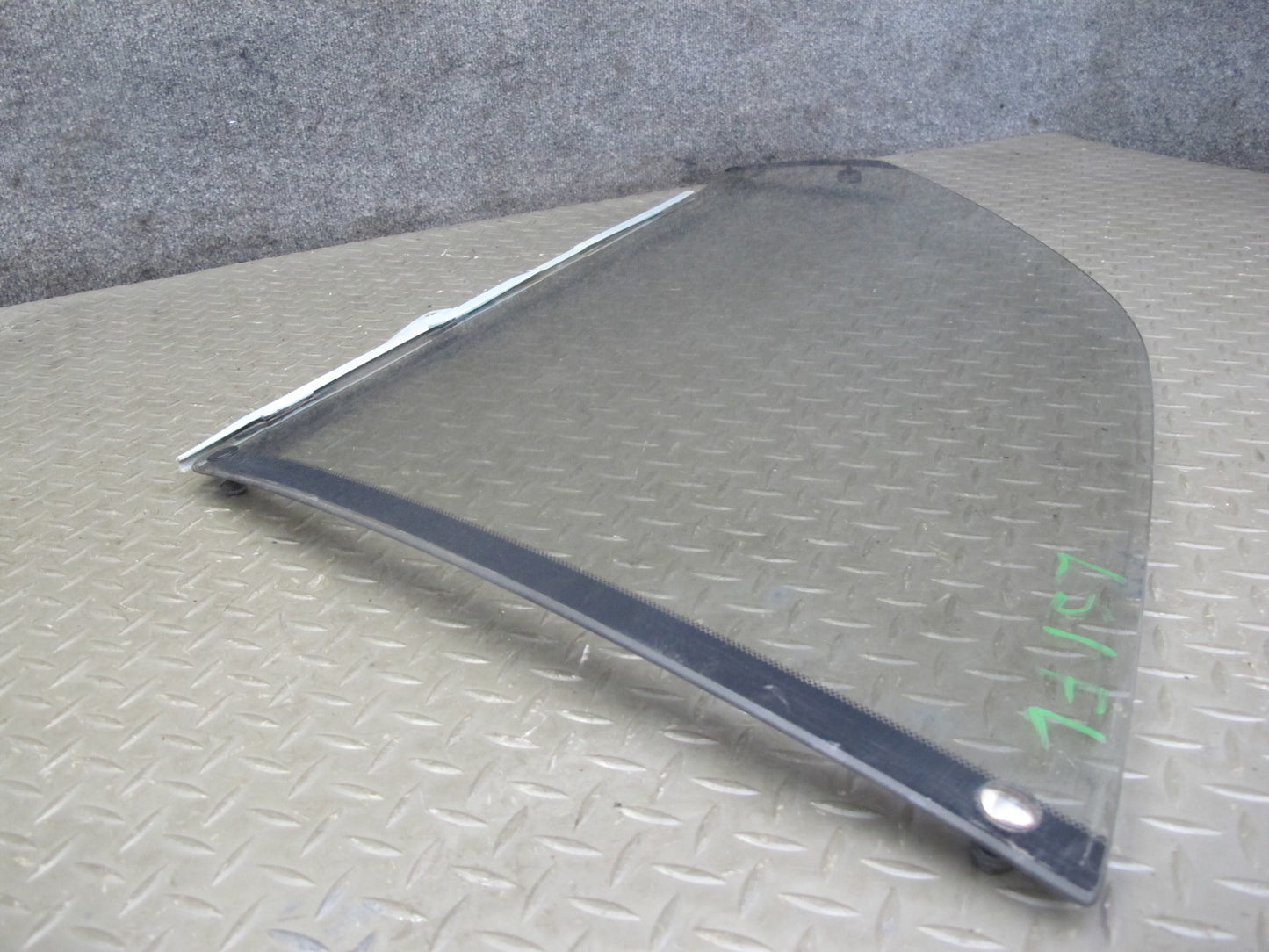 95-97 Lexus LS400 UCF20L Front Left Door Glass Window OEM