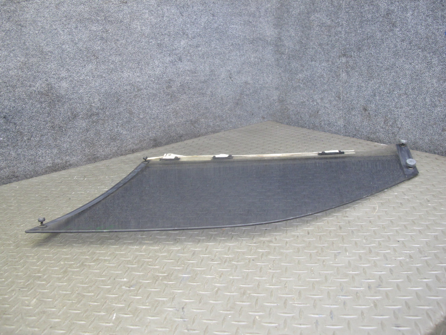 95-97 Lexus LS400 UCF20L Front Right Door Glass Window OEM