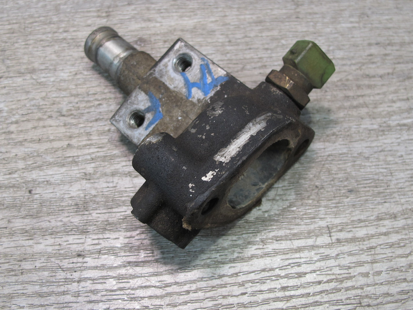 88-89 Toyota MR2 AW15 4AGELC Cylinder Head Coolant Outlet Housing OEM