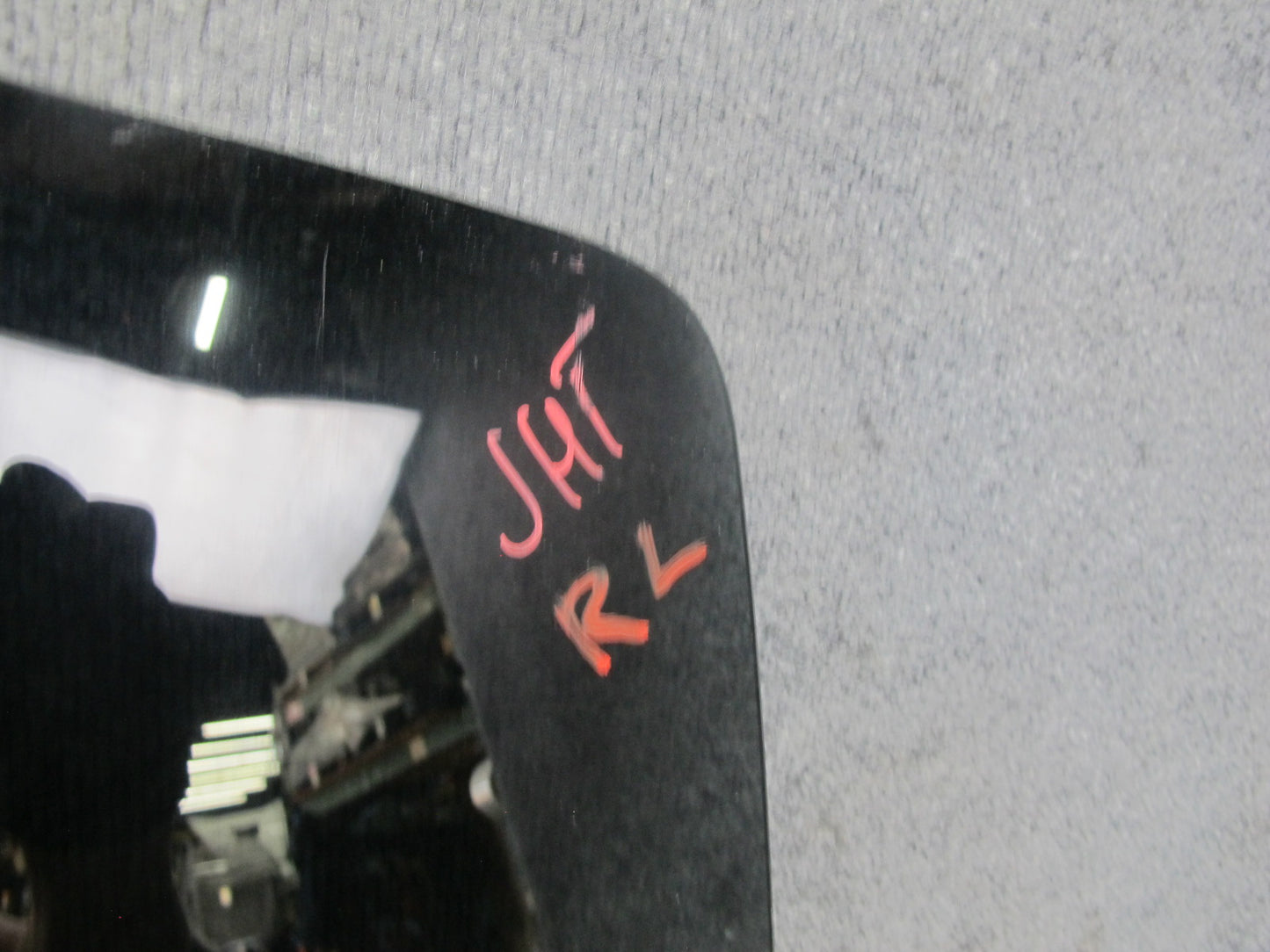 2003-2009 Hummer H2 Rear Left Driver Side Door Glass Window