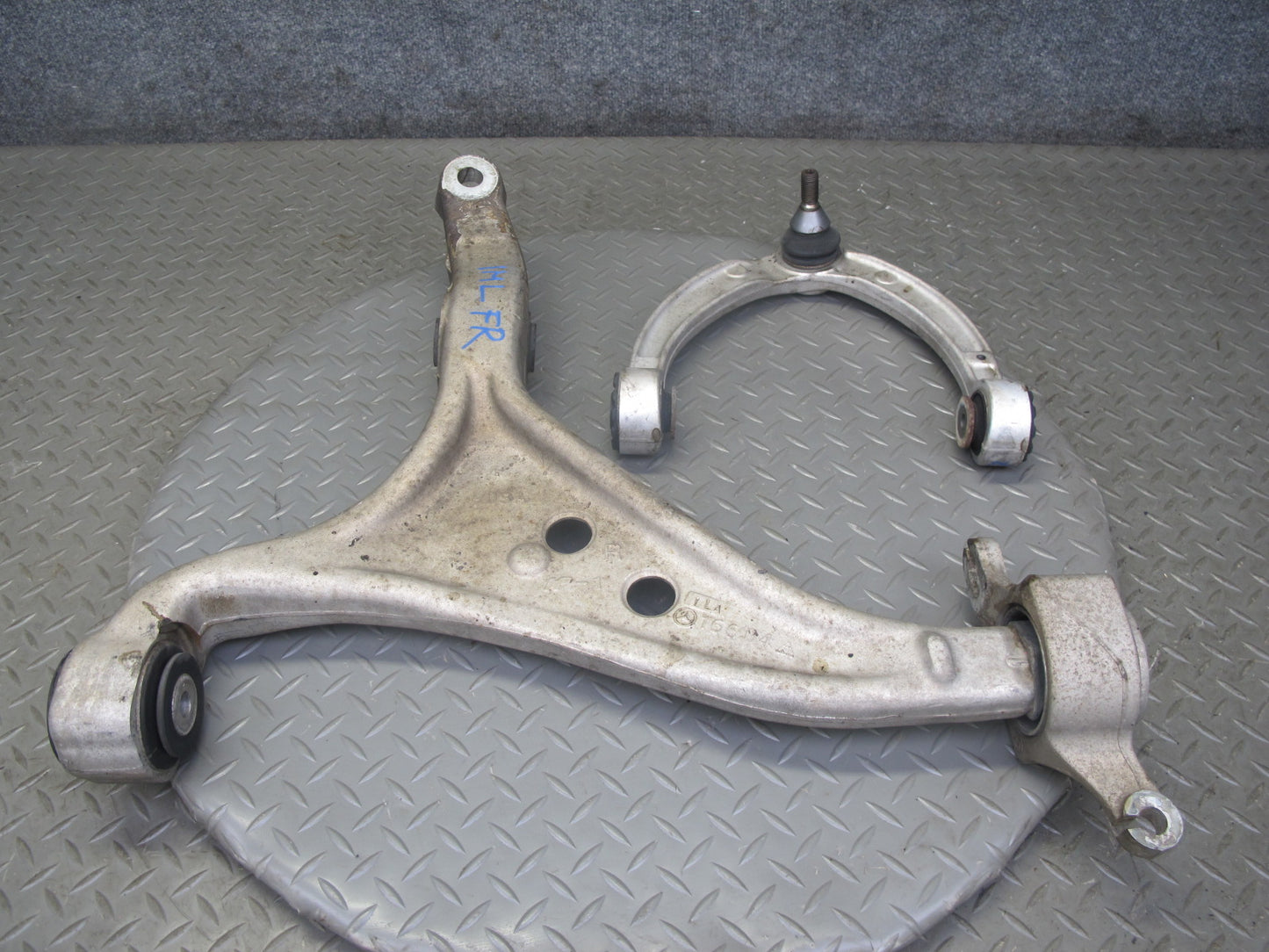 12-18 Mercedes W166 GLE Ml-class Front Right Upper & Lower Control Arm Set OEM