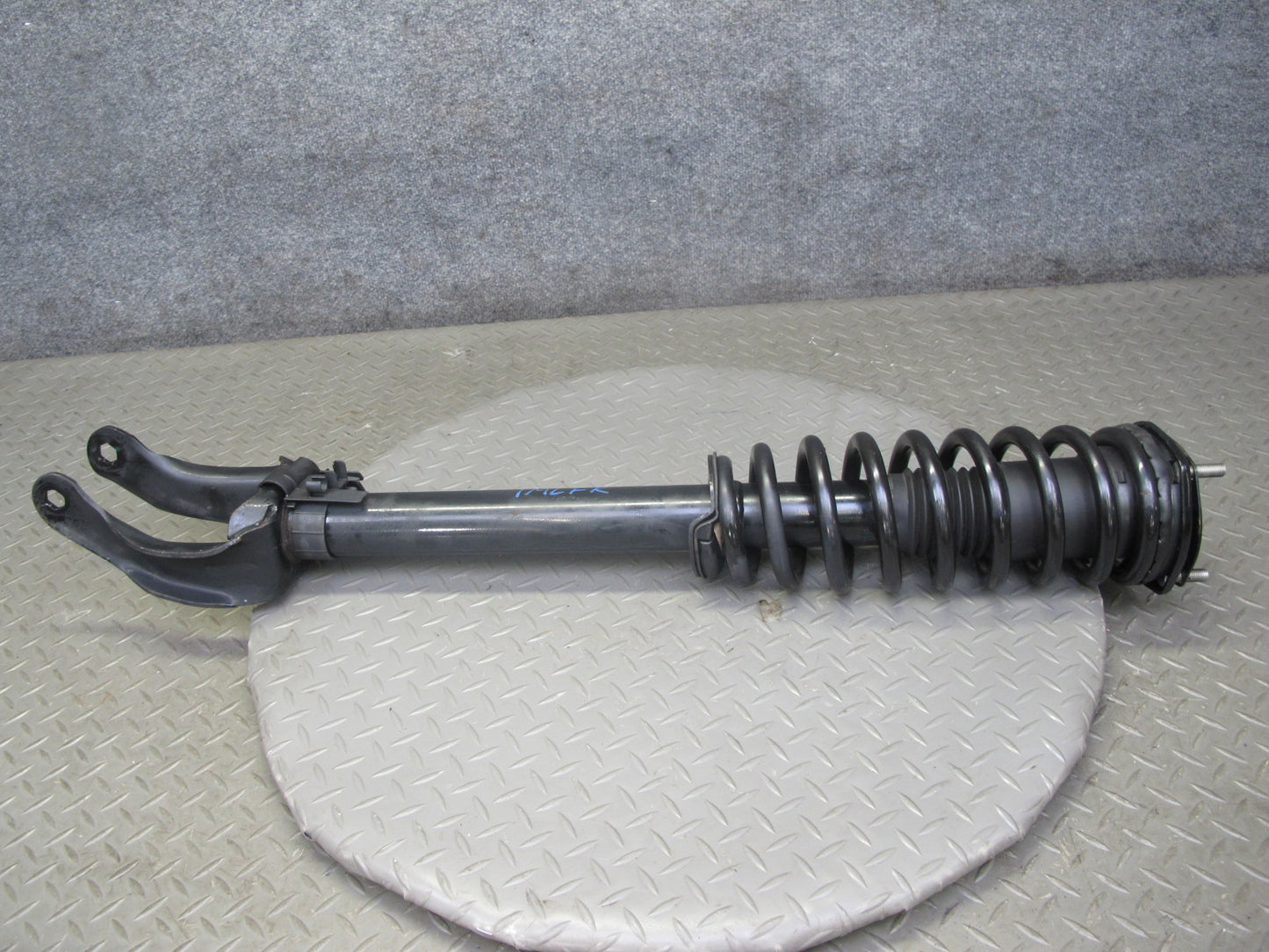 12-18 Mercedes W166 GLE350 ML350 Front Right Strut Shock Absorber OEM