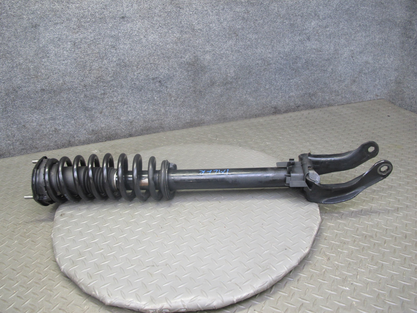 12-18 Mercedes W166 GLE350 ML350 Front Right Strut Shock Absorber OEM