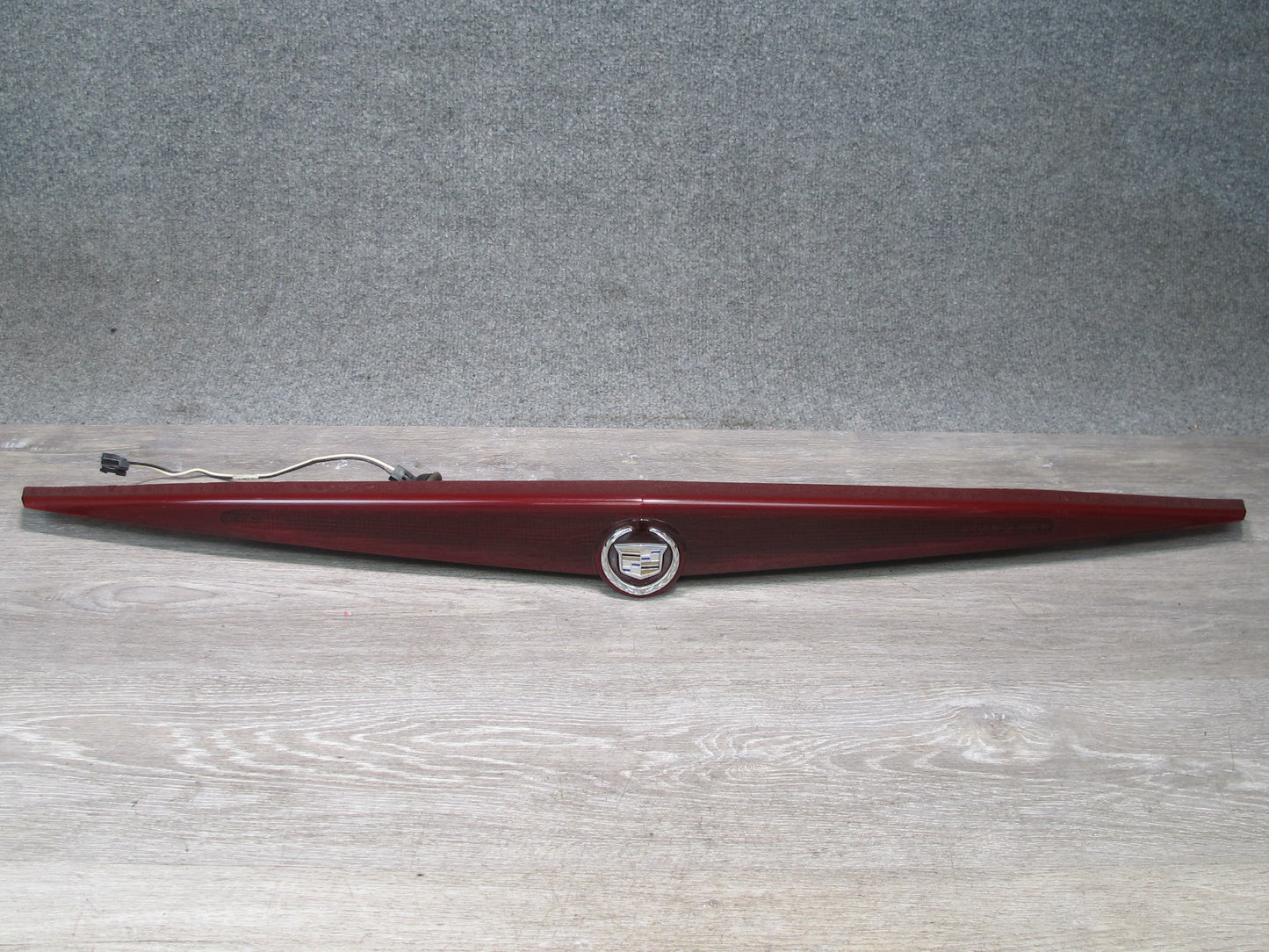 2004-2009 Cadillac XLR Rear Center 3RD Third Brake Stop Light Lamp
