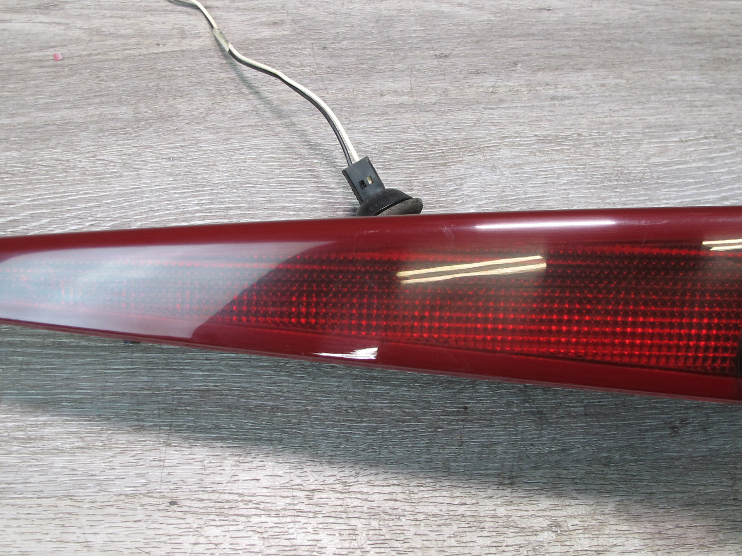 2004-2009 Cadillac XLR Rear Center 3RD Third Brake Stop Light Lamp