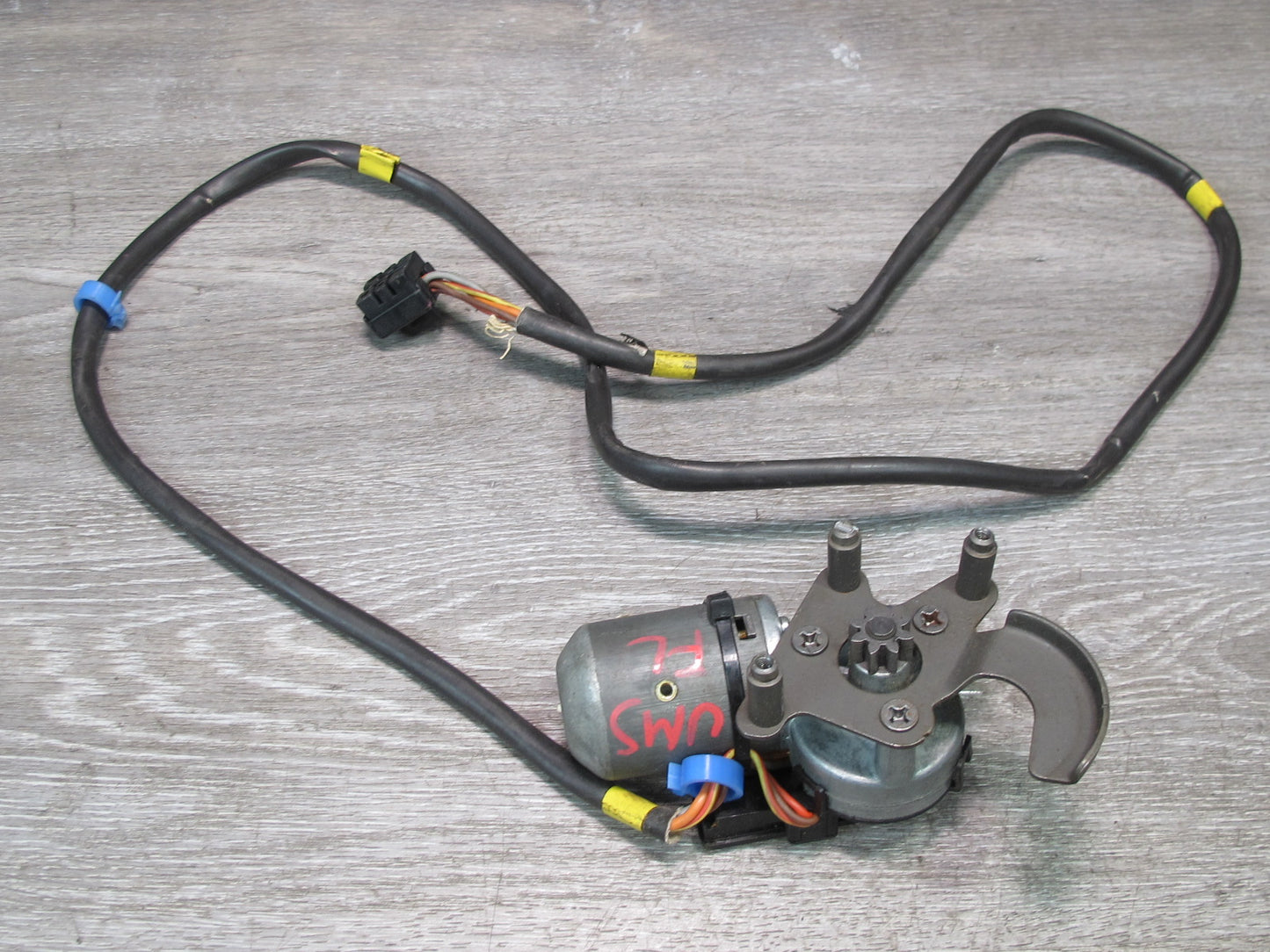 86-91 Mercedes W126 S-class Set of 2 Front Left Seat Adjust Motor OEM