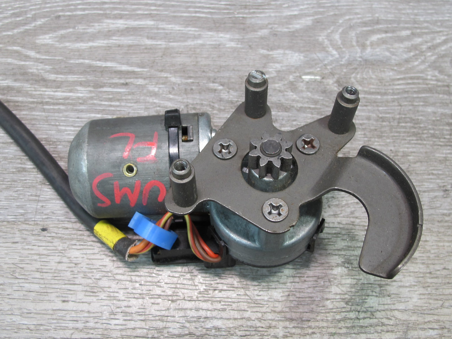 86-91 Mercedes W126 S-class Set of 2 Front Left Seat Adjust Motor OEM