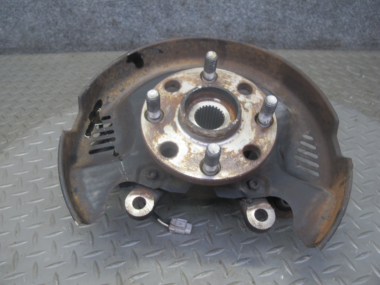 00-05 Toyota MR2 Spyder ZZW30L Rear Left Spindle Knuckle Wheel Hub Bearing OEM