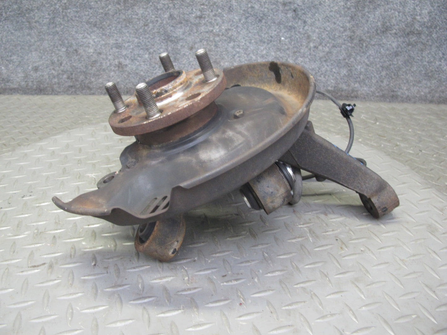 00-05 Toyota MR2 Spyder ZZW30L Rear Left Spindle Knuckle Wheel Hub Bearing OEM