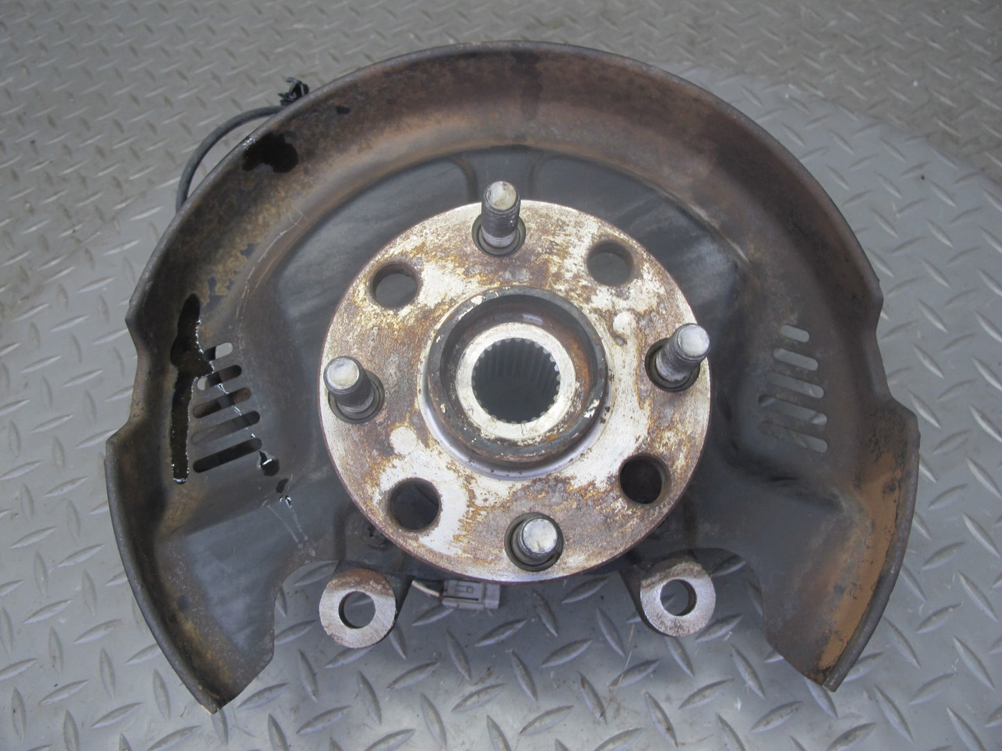00-05 Toyota MR2 Spyder ZZW30L Rear Left Spindle Knuckle Wheel Hub Bearing OEM