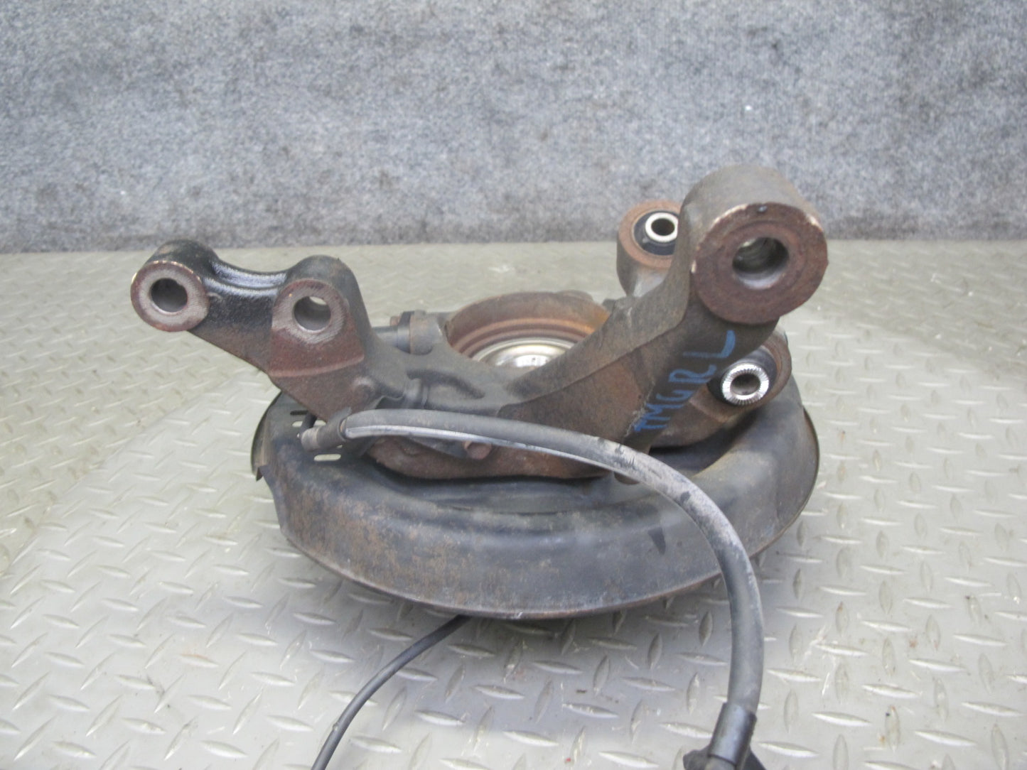 00-05 Toyota MR2 Spyder ZZW30L Rear Left Spindle Knuckle Wheel Hub Bearing OEM