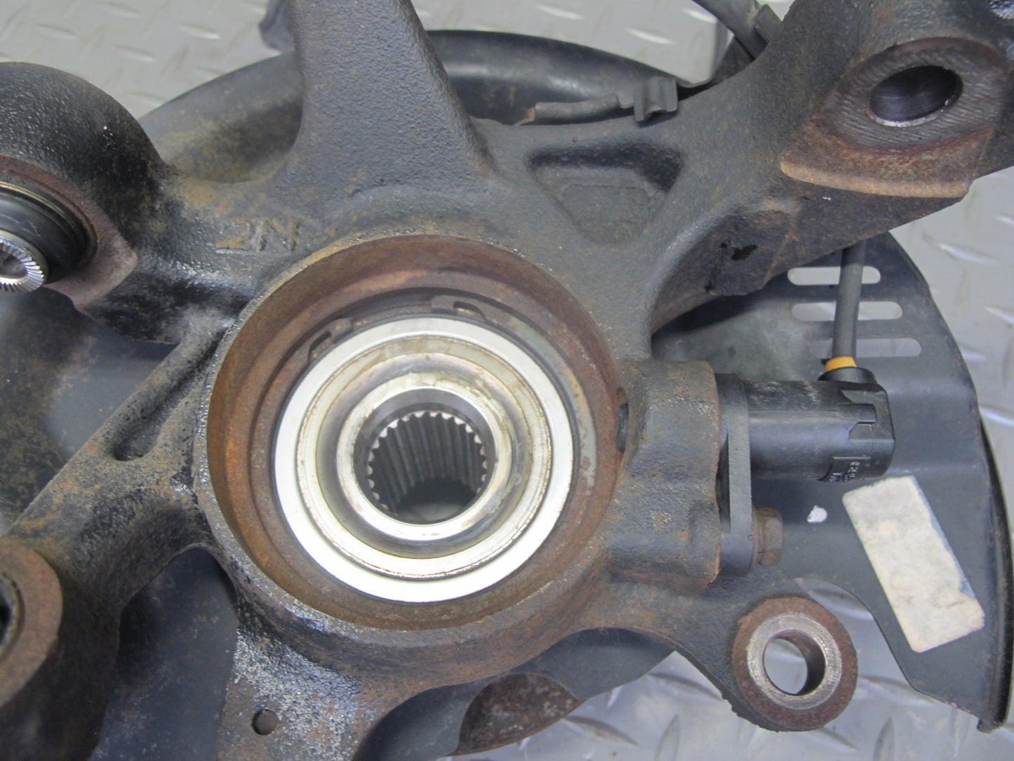 00-05 Toyota MR2 Spyder ZZW30L Rear Left Spindle Knuckle Wheel Hub Bearing OEM