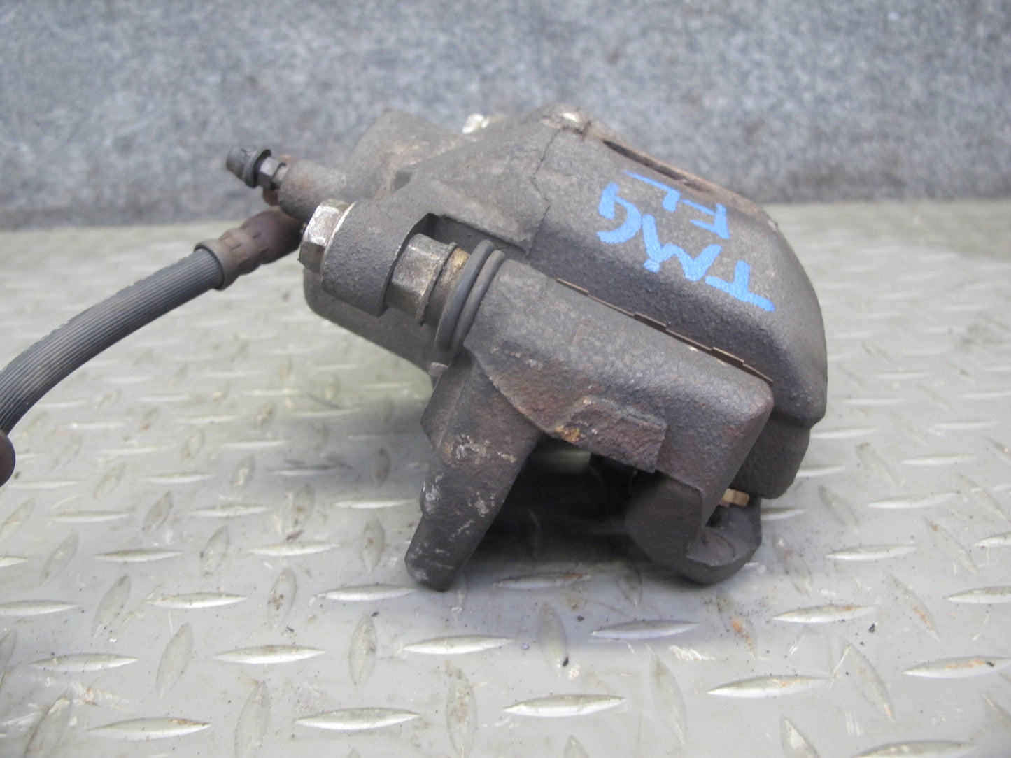 00-05 Toyota MR2 Spyder ZZW30L Set of 2 Front Left & Right Brake Caliper OEM