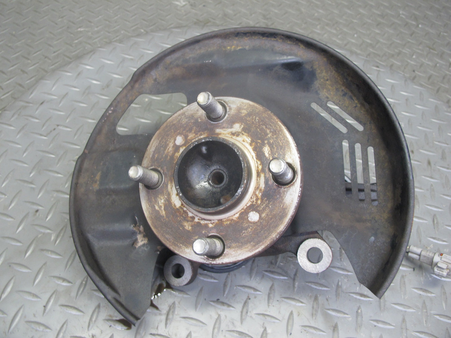 00-05 Toyota MR2 Spyder ZZW30L Front Left Spindle Knuckle Wheel Hub Bearing OEM