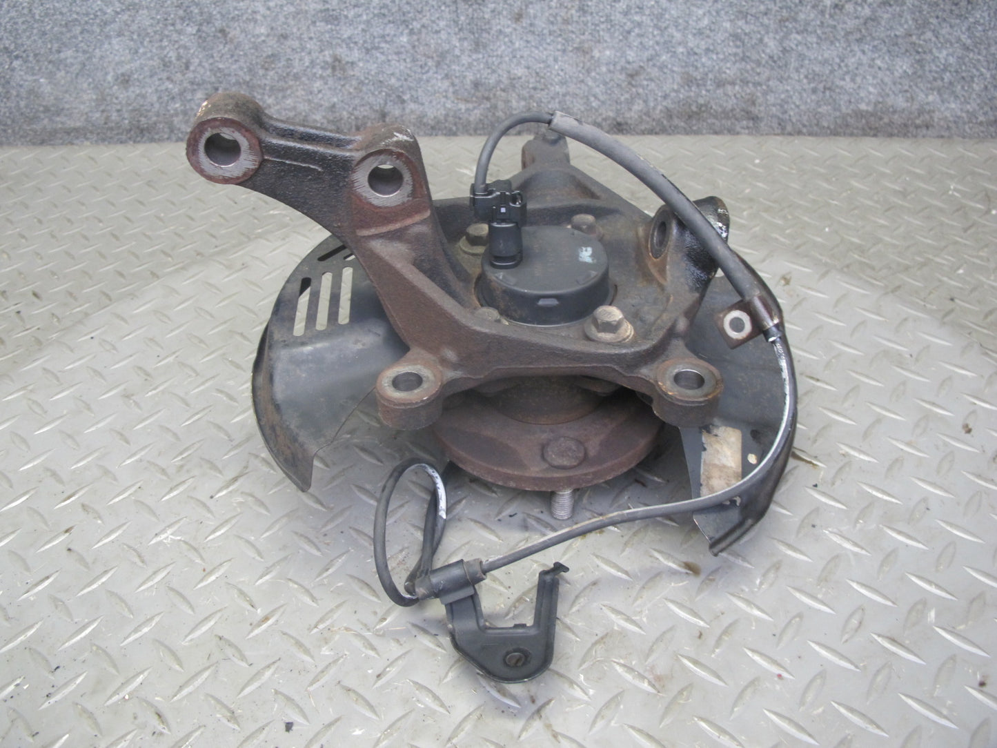 00-05 Toyota MR2 Spyder ZZW30L Front Left Spindle Knuckle Wheel Hub Bearing OEM