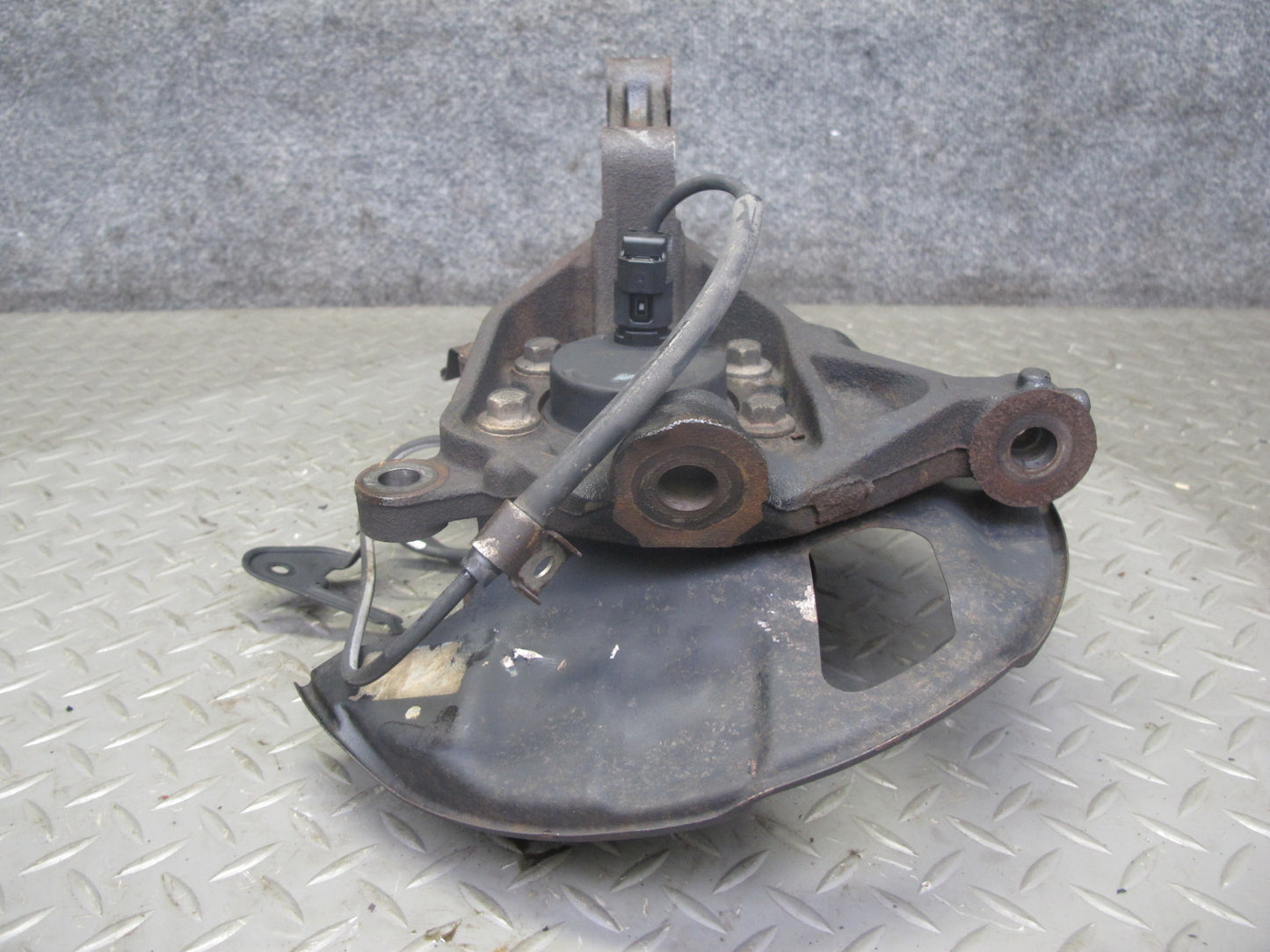 00-05 Toyota MR2 Spyder ZZW30L Front Left Spindle Knuckle Wheel Hub Bearing OEM