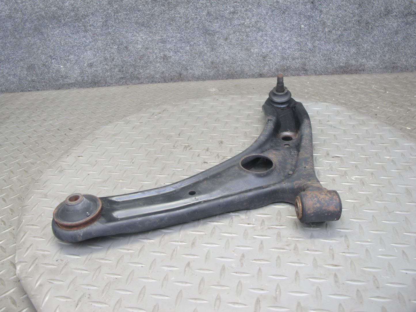 00-05 Toyota MR2 Spyder ZZW30L Front Left Suspension Lower Control Arm OEM