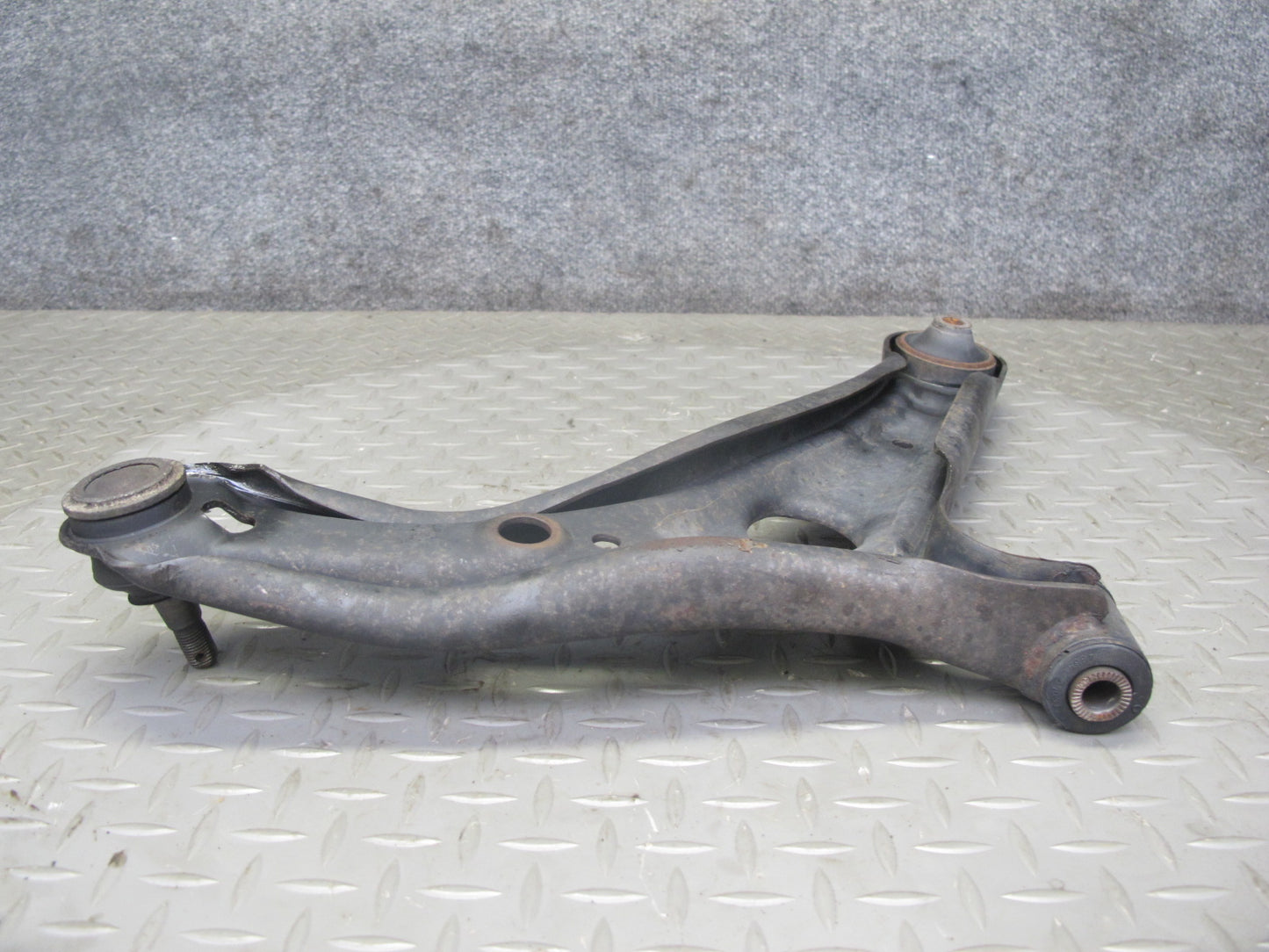 00-05 Toyota MR2 Spyder ZZW30L Front Left Suspension Lower Control Arm OEM