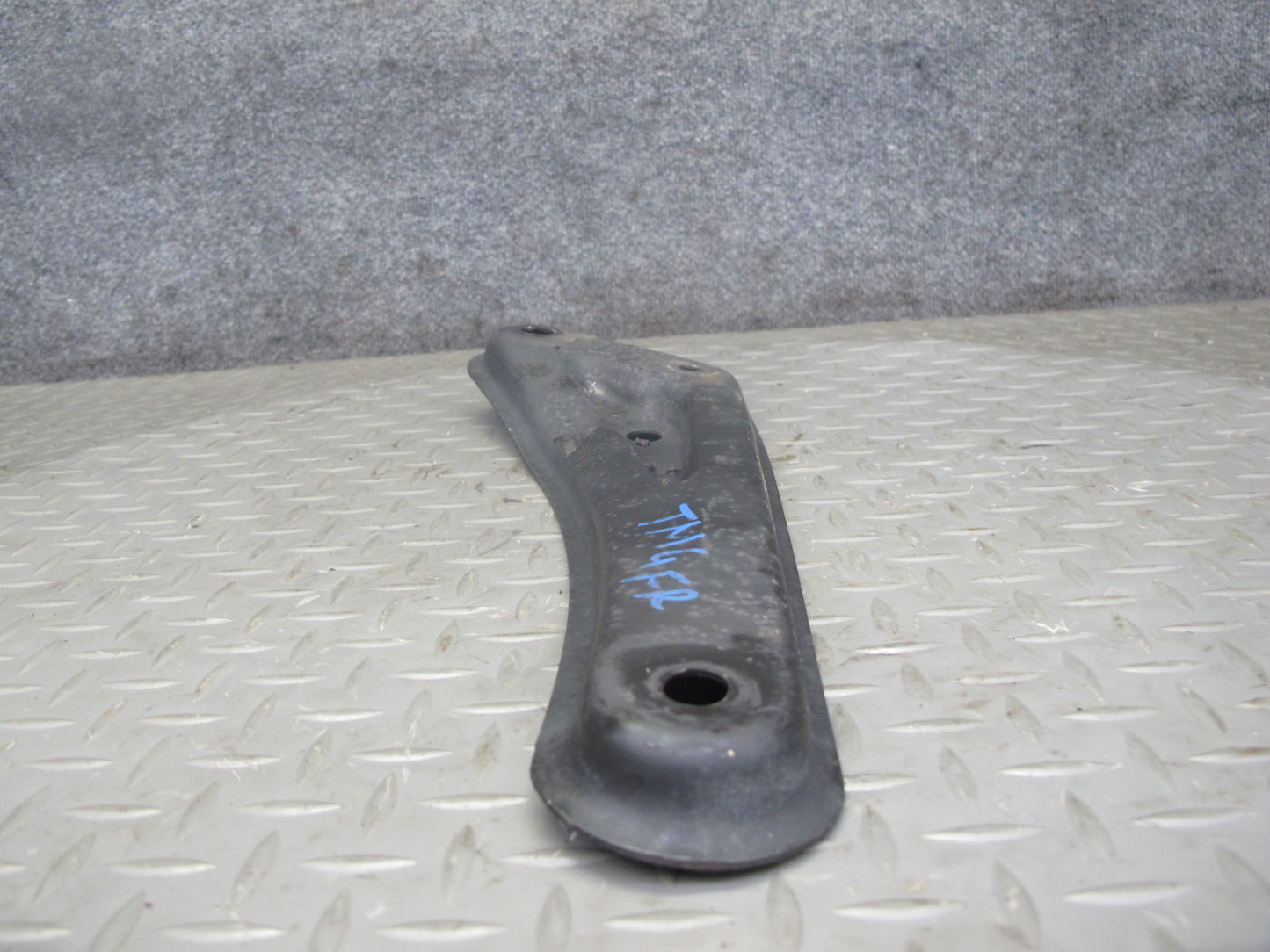 00-05 Toyota MR2 Spyder ZZW30L Front Right Suspension Lower Brace OEM