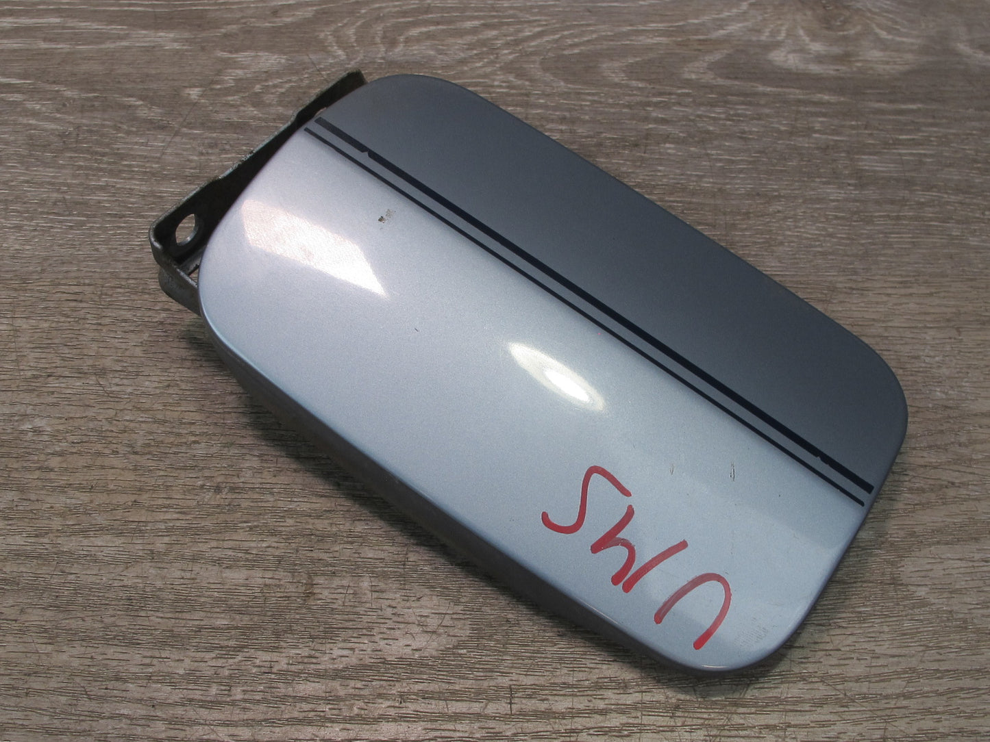 86-91 Mercedes W126 Fuel Tank Filler Door Lid Cover OEM