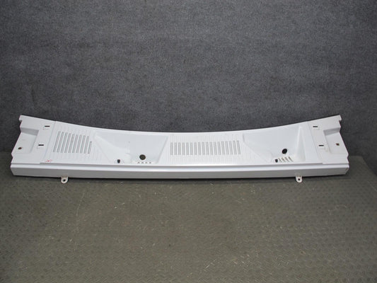 2003-2009 Hummer H2 Hood Bonnet Center Cowl Vent Grille Panel Cover