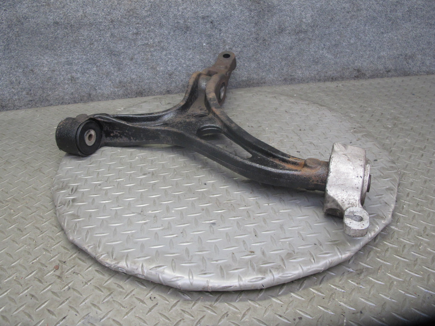 06-11 Mercedes W164 Ml-class Front Right Lower Control Arm OEM