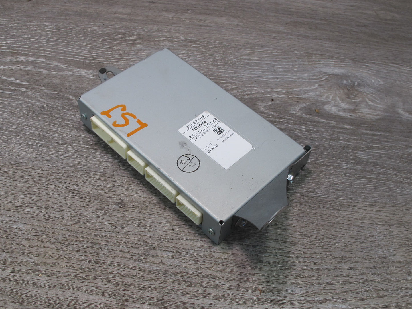 07-11 Lexus UVF46 LS600h LS460 Rear Camera Multi-display Selector Module OEM